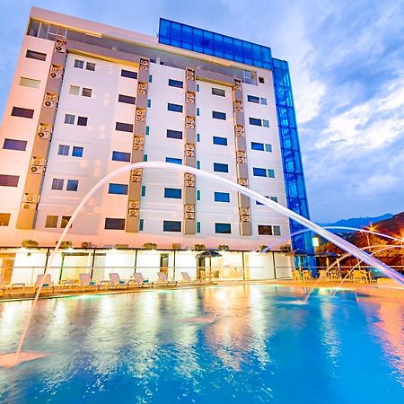 Hotel Blue 66 กาลี ภายนอก รูปภาพ