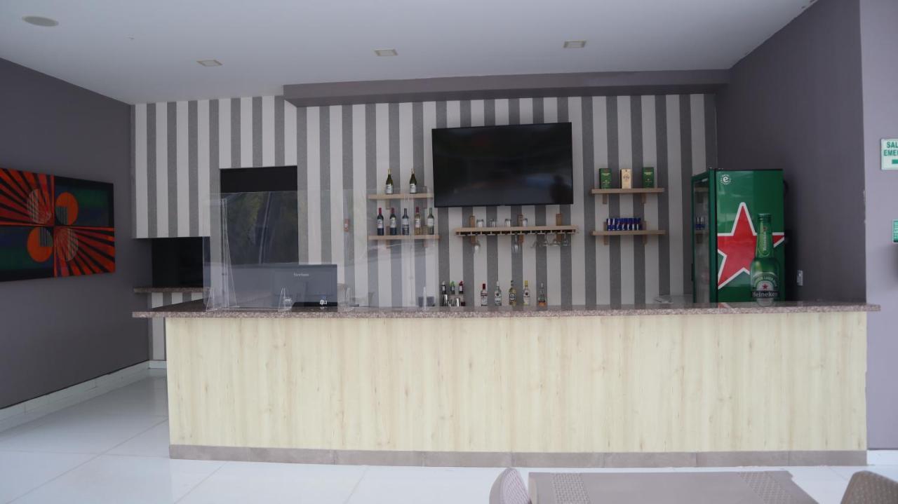 Hotel Blue 66 กาลี ภายนอก รูปภาพ