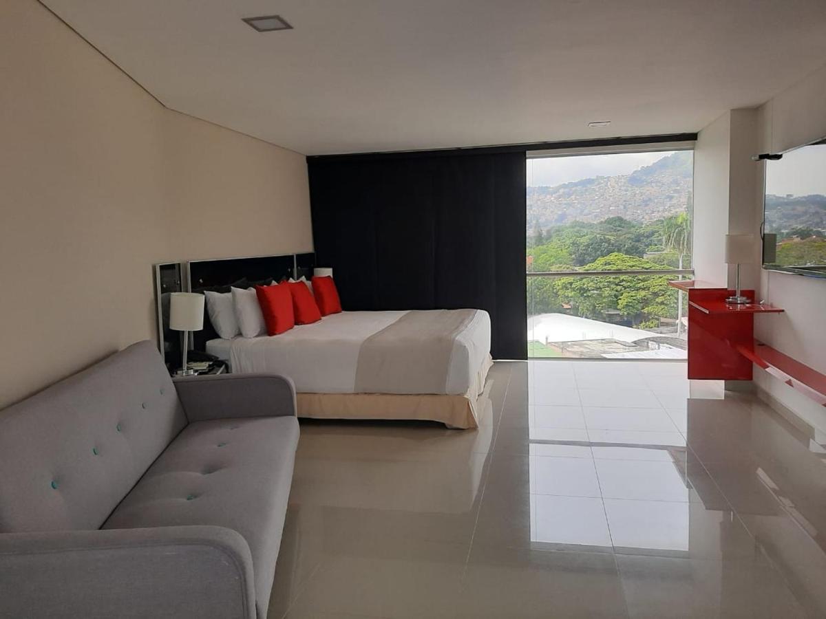 Hotel Blue 66 กาลี ภายนอก รูปภาพ