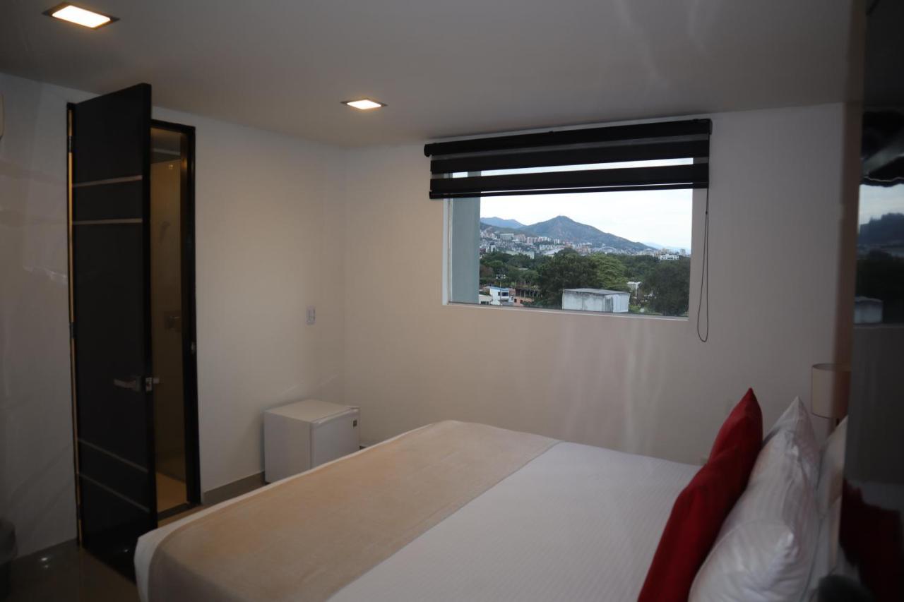 Hotel Blue 66 กาลี ภายนอก รูปภาพ