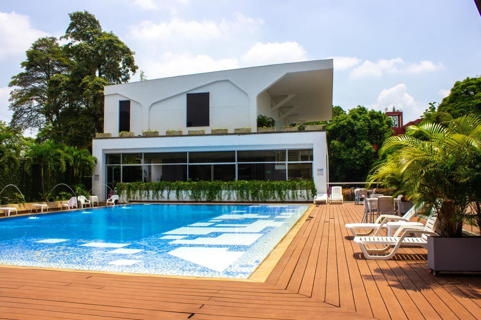Hotel Blue 66 กาลี ภายนอก รูปภาพ