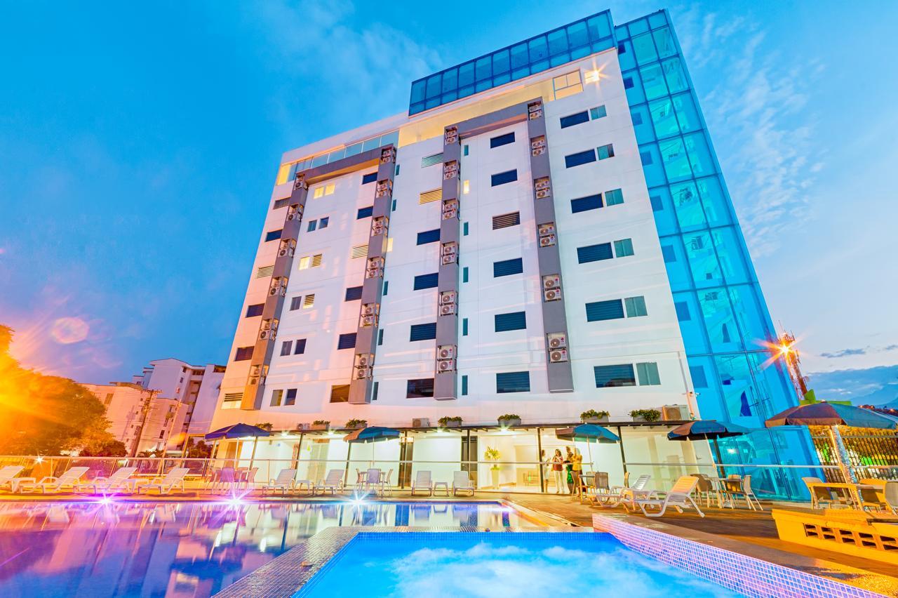 Hotel Blue 66 กาลี ภายนอก รูปภาพ
