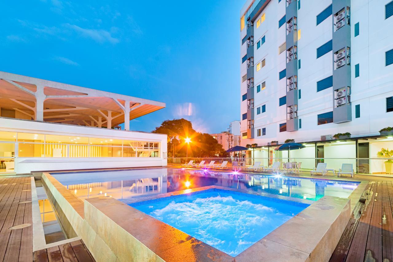 Hotel Blue 66 กาลี ภายนอก รูปภาพ