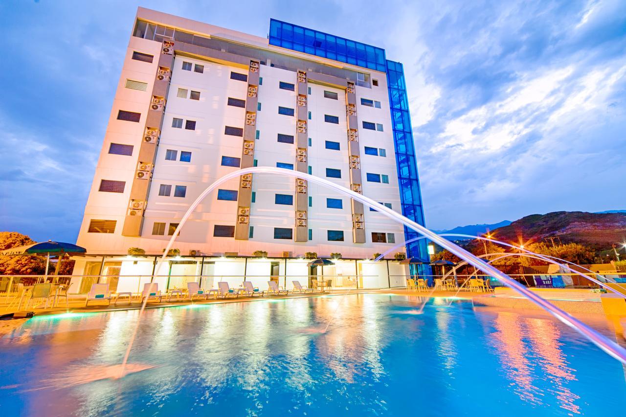 Hotel Blue 66 กาลี ภายนอก รูปภาพ